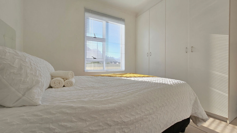 To Let 2 Bedroom Property for Rent in Muizenberg Western Cape